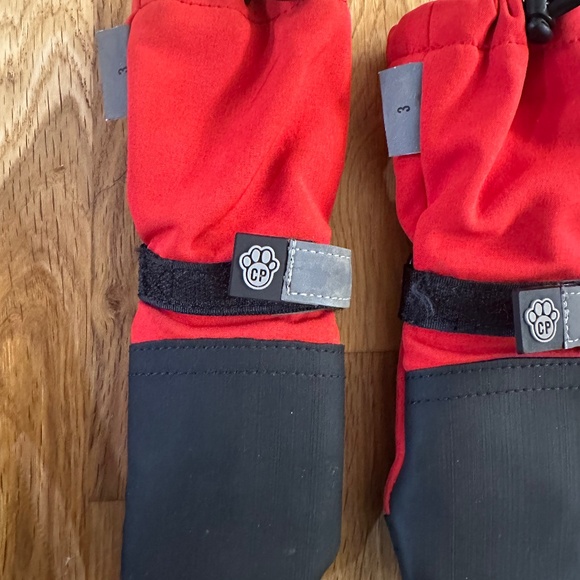 Canada Pooch Red Soft Shield Boots Size 3 - Picture 2 of 2